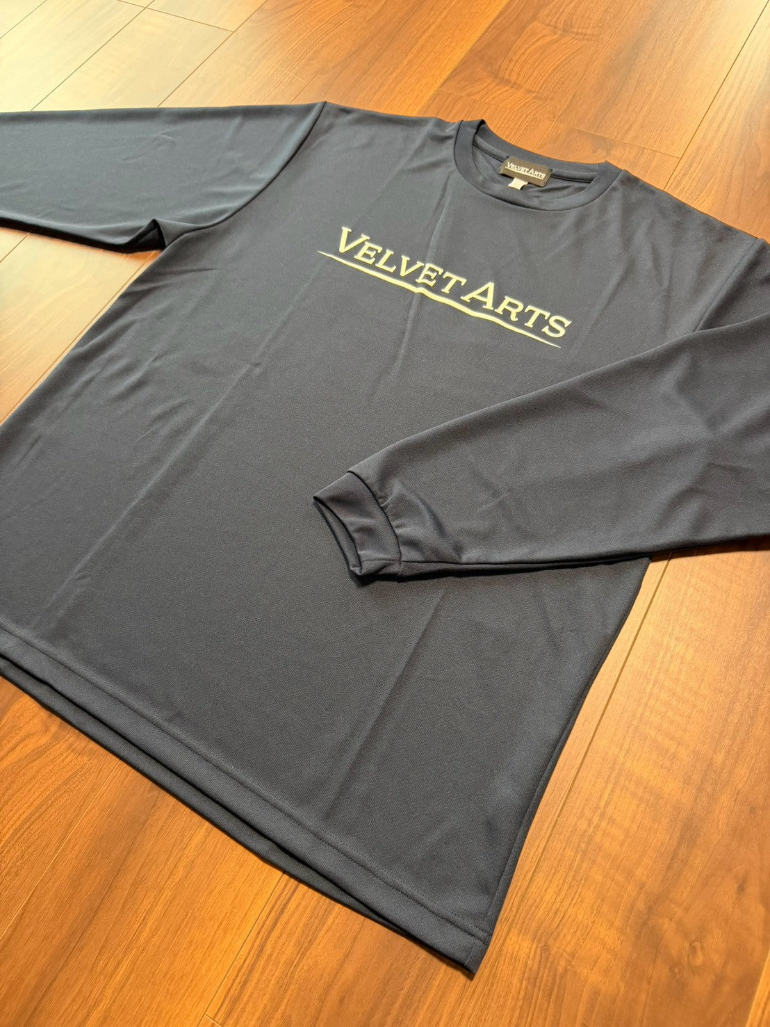 Long Sleeve Dry T-Shirt Gothic Logo - VELVET ARTS